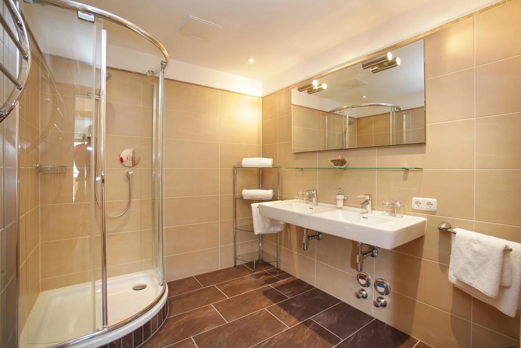 Tarlack Appartements Huetten 34 레오강 객실 사진