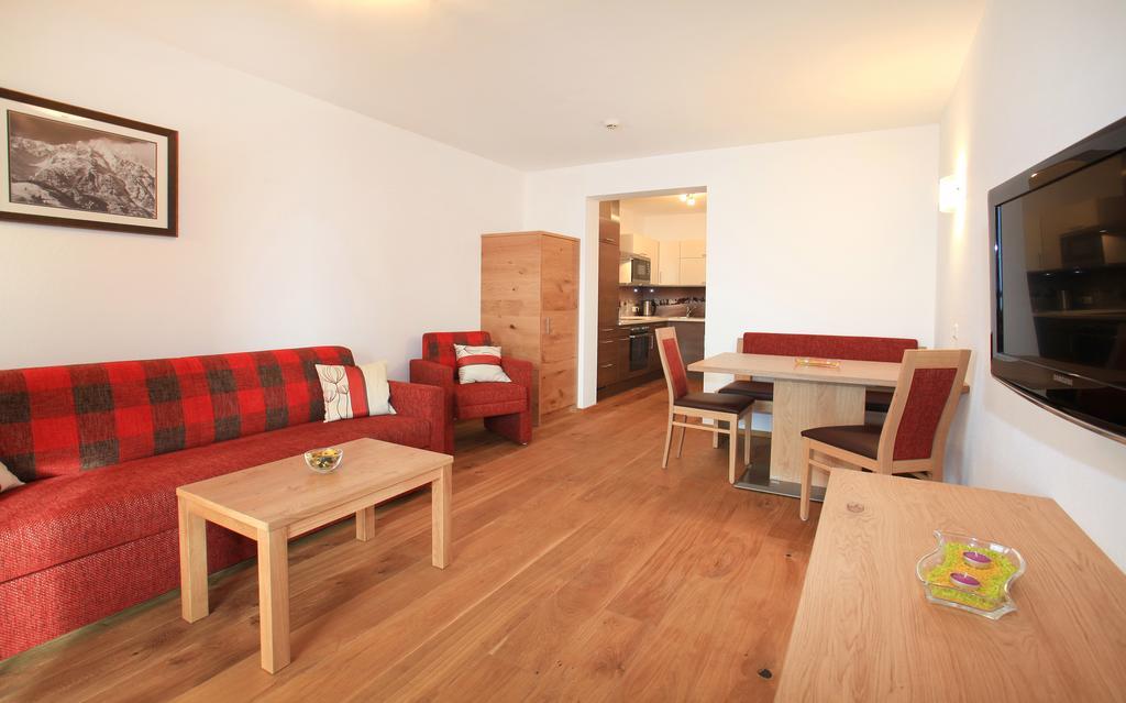 Tarlack Appartements Huetten 34 레오강 객실 사진