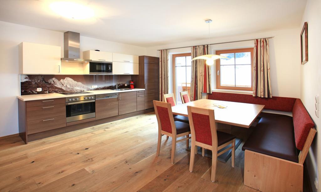 Tarlack Appartements Huetten 34 레오강 객실 사진